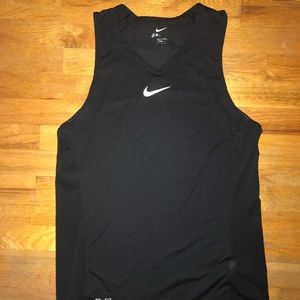 Nike performance no sleeve shirt